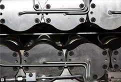 Reversing rolling mill